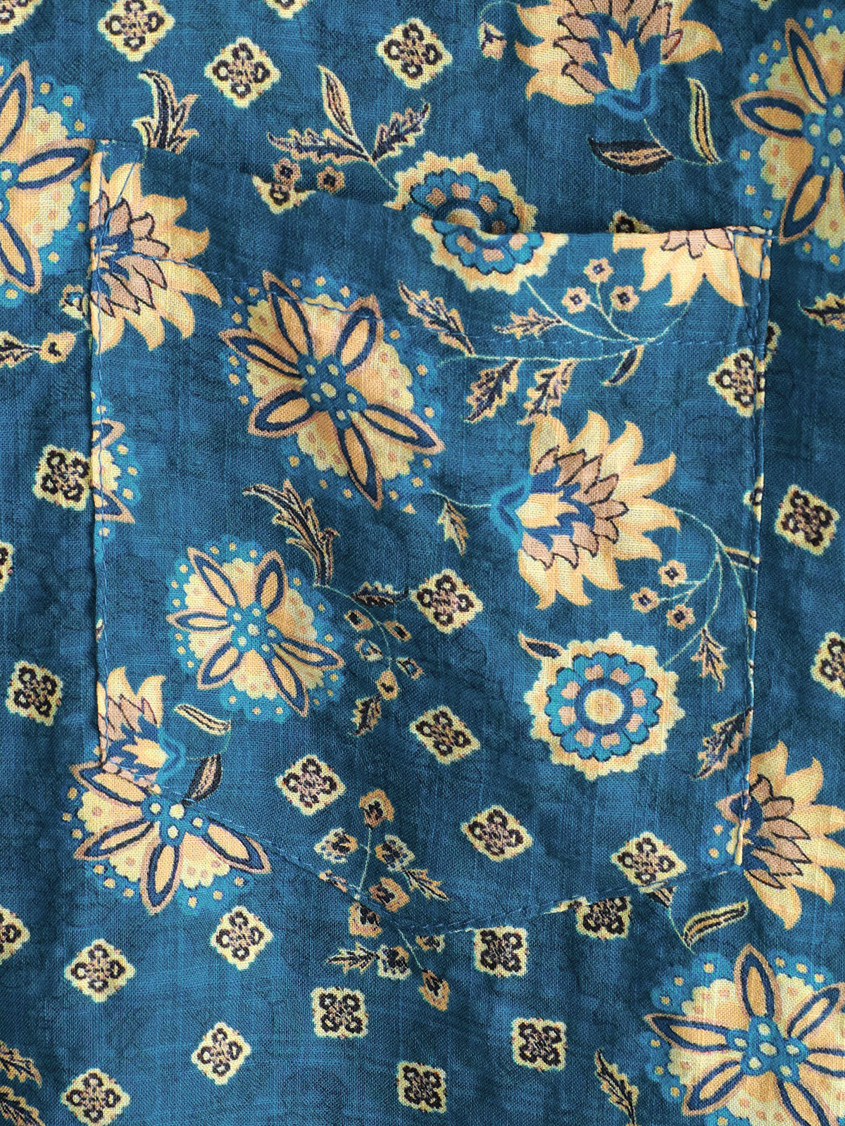 Camisa de playa de manga corta con bolsillo y estampado retro para hombre