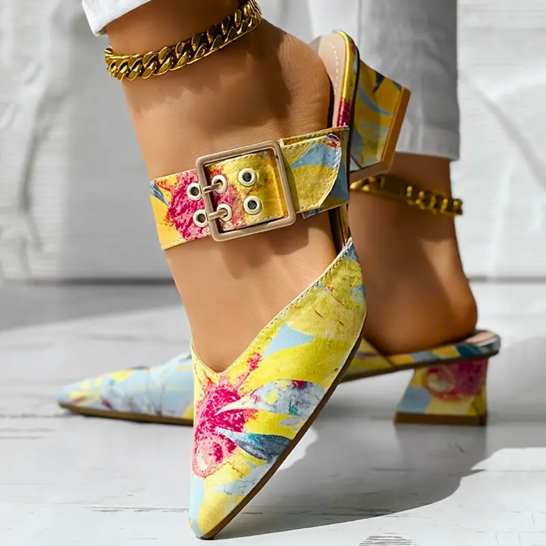 Floral Heel – Tacones con estampado floral y estilo vibrante