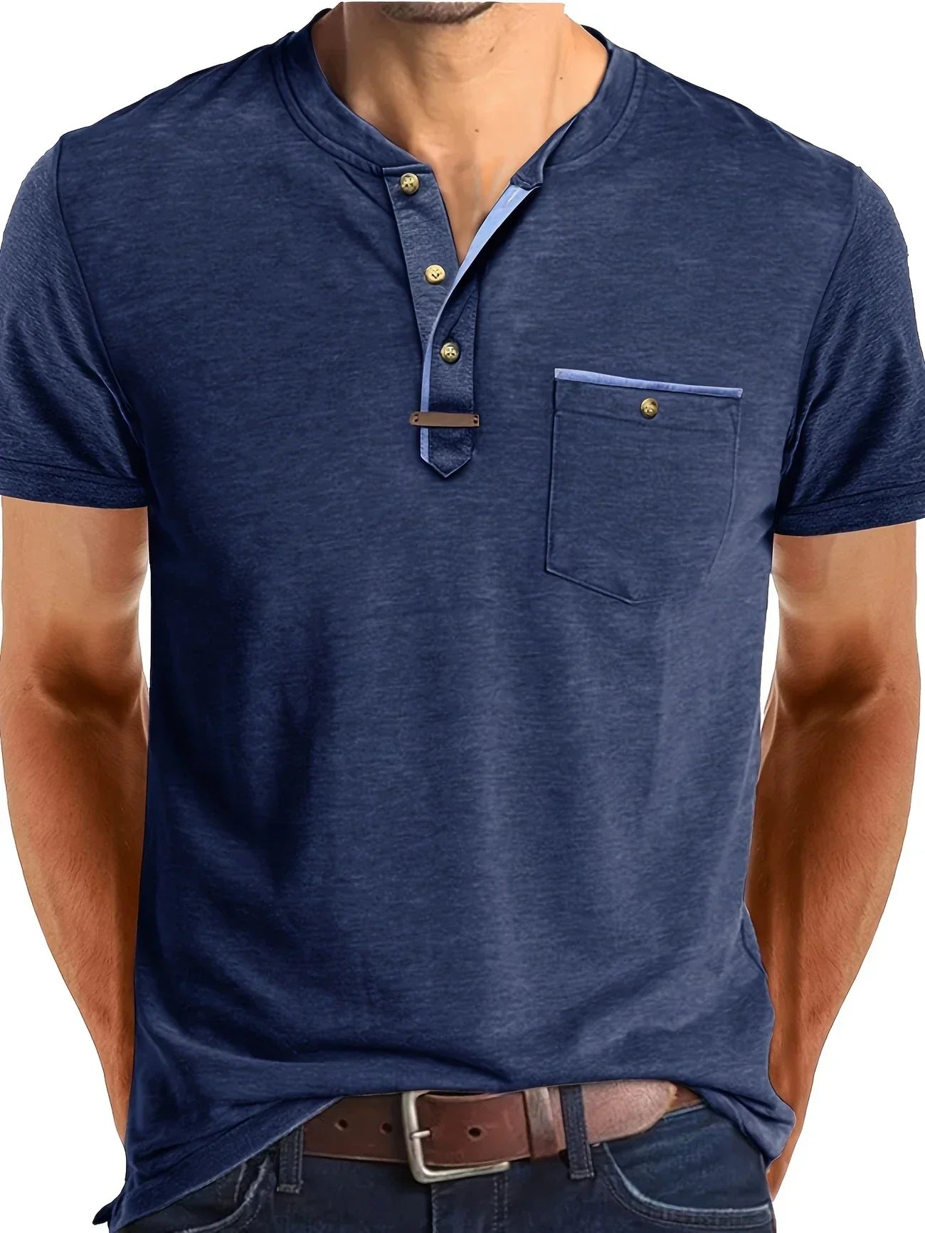 Leo – Camiseta de Cuello Redondo con Bolsillo
