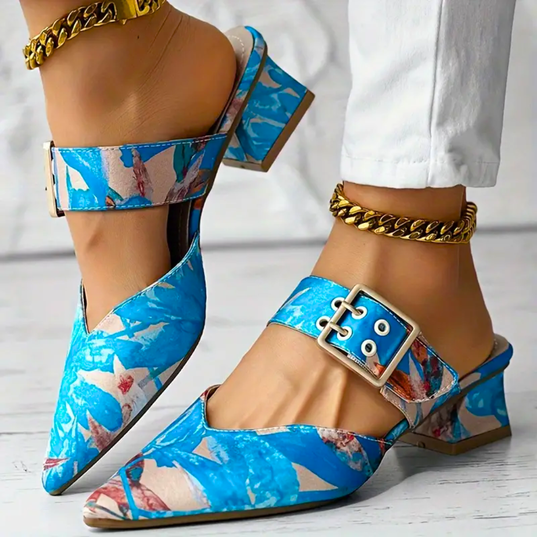 Floral Heel – Tacones con estampado floral y estilo vibrante