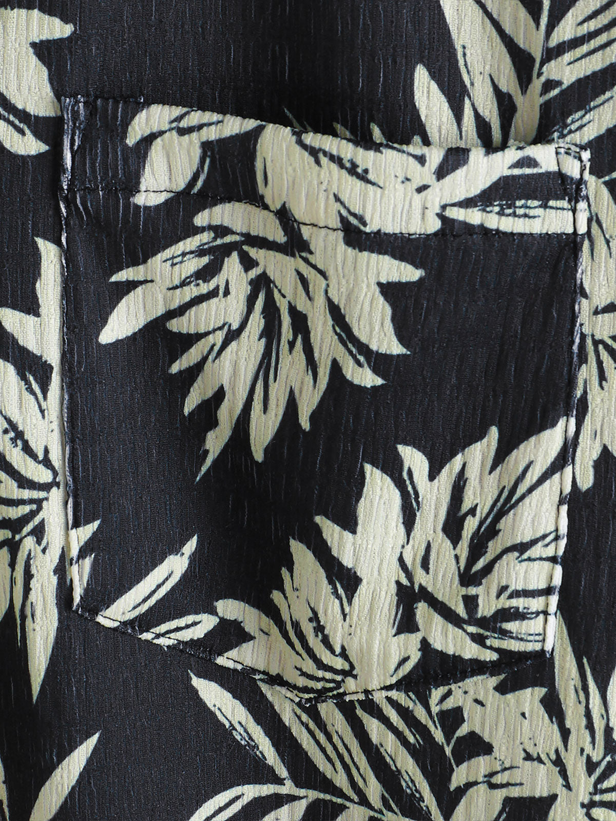 Makani – Camisa hawaiana de hojas para hombre