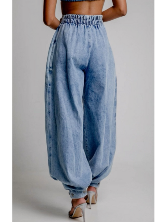 JEANS DE PIERNA ANCHA