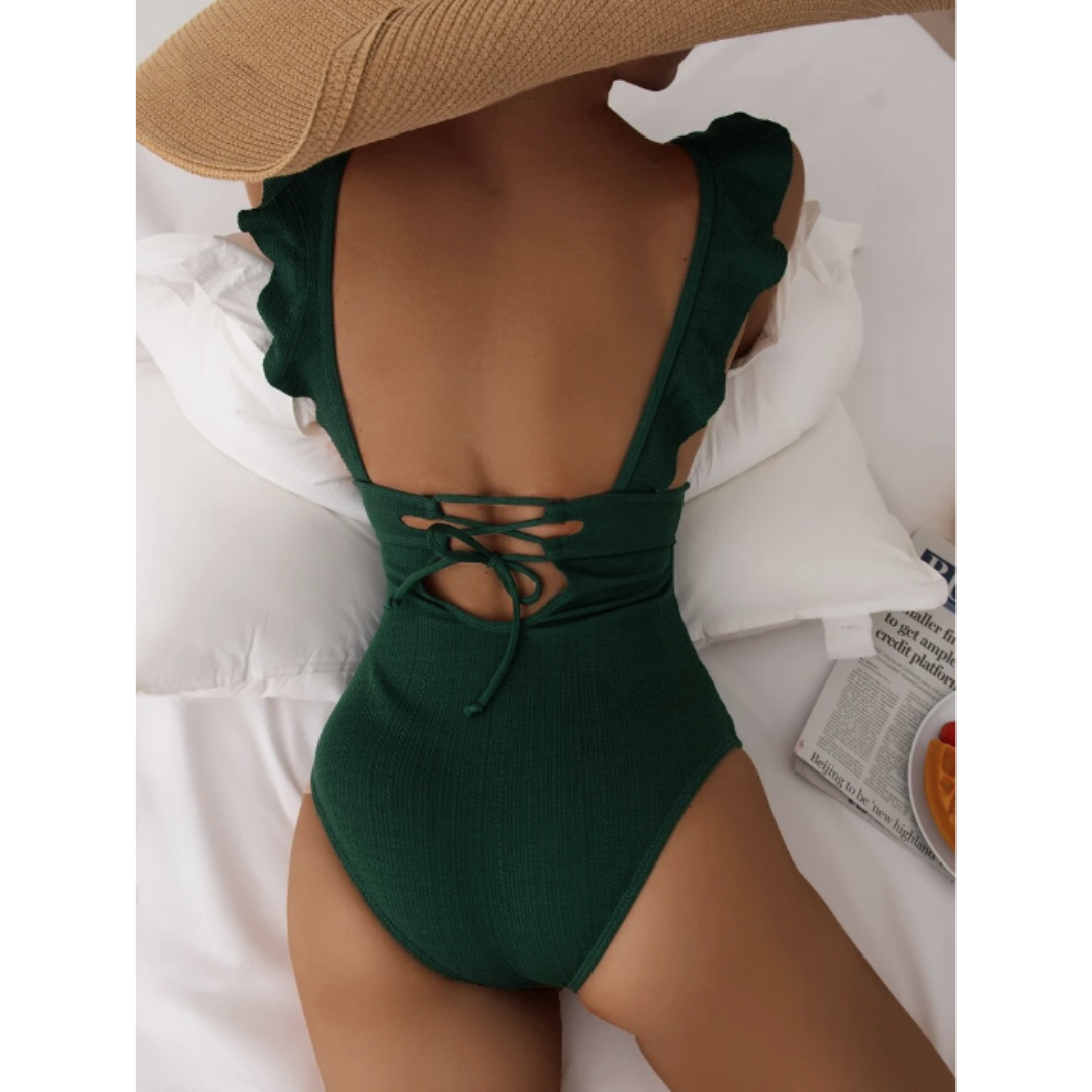 Monaco Mirage – Bañador elegante con volantes y escote bajo