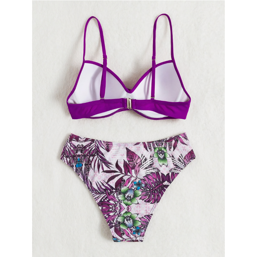 Tropical Temptation – Bikini tropical con diseño elegante y copa con aro
