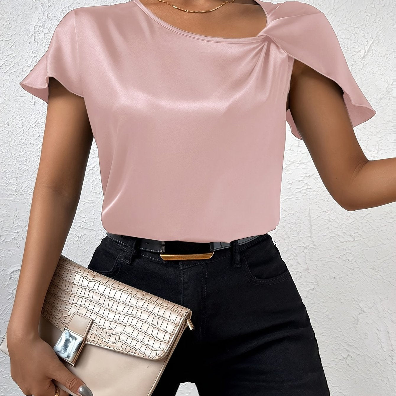 Sophie – Top Elegante con Detalle Único en los Hombros