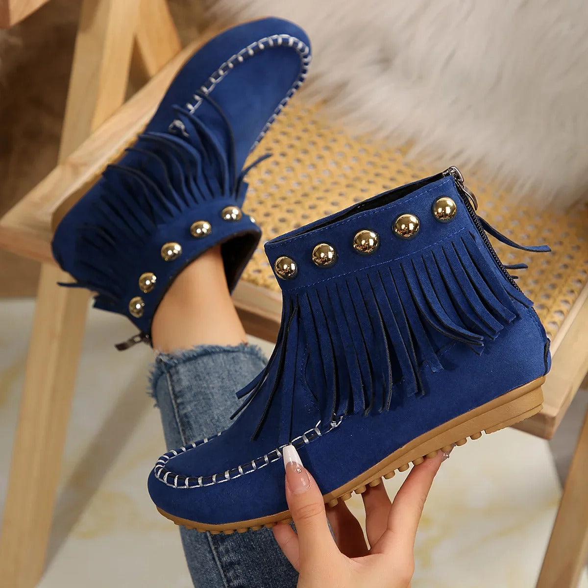 BOTAS PLANAS RETRO CON BORLAS n.48260
