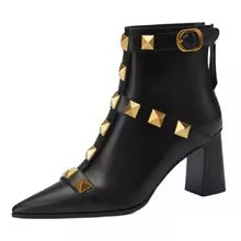 BOTINES DE TACÓN GRUESO DE CUERO n.71502