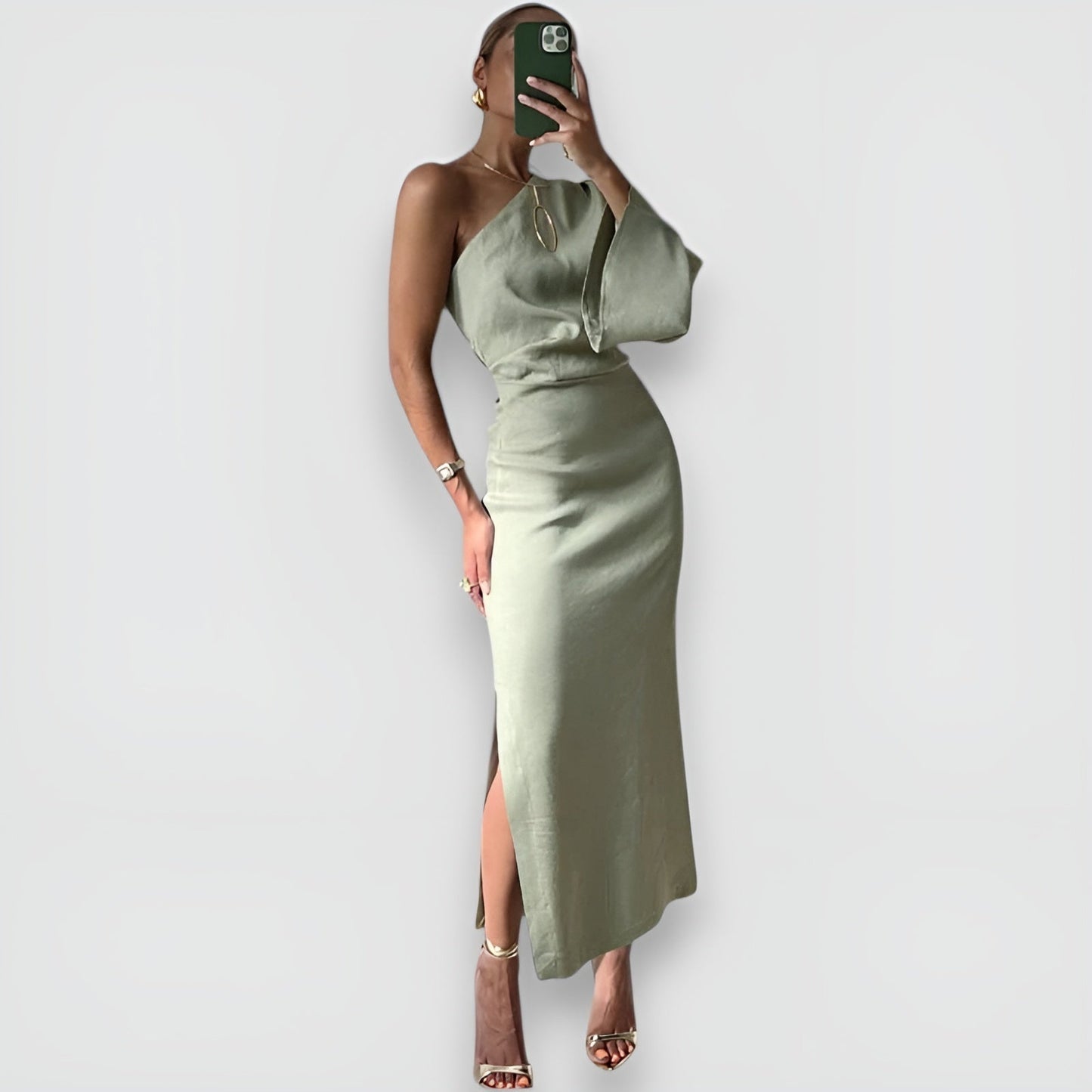 Freya – Vestido Largo con Hombro Descubierto