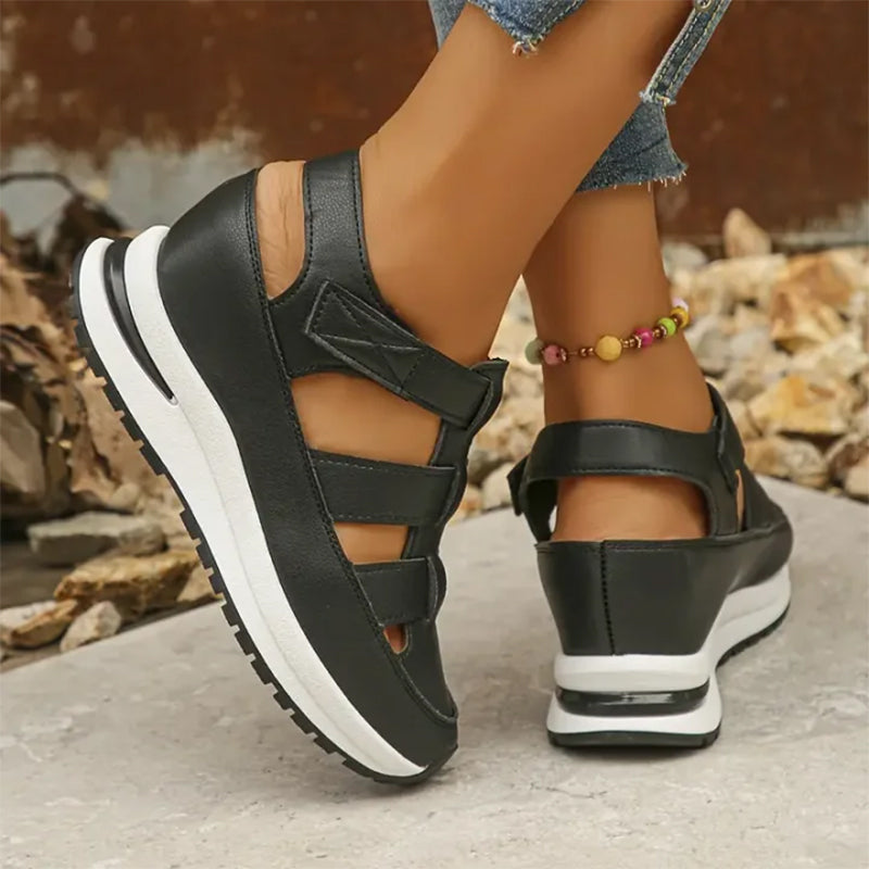Lyra – Sandalias deportivas cerradas con amortiguación