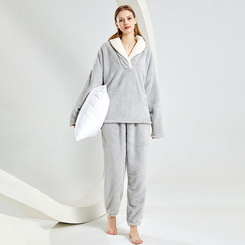 PIJAMA DE FELPA n.384921