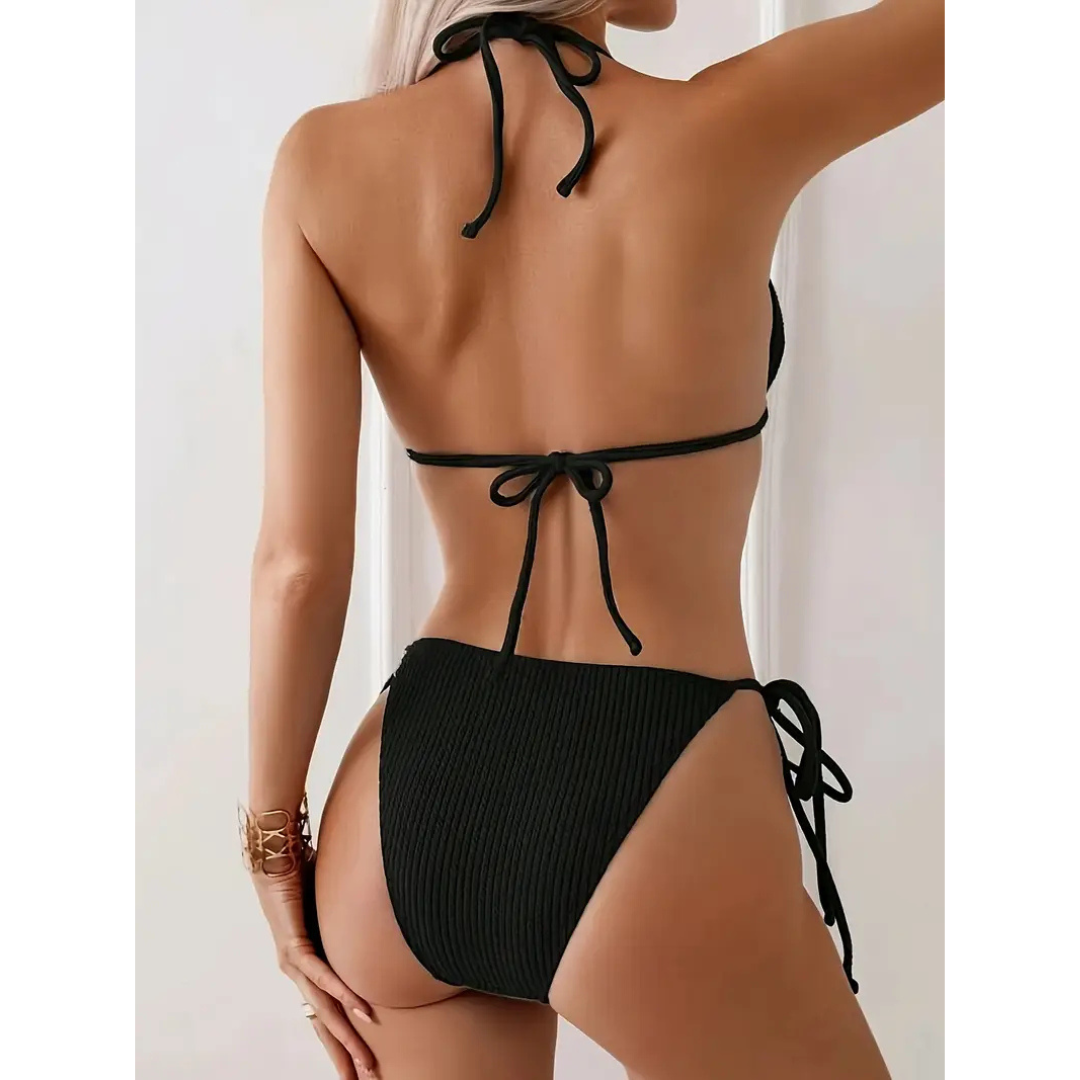 Ribbed Luxe – Bikini de diseño acanalado y elegante