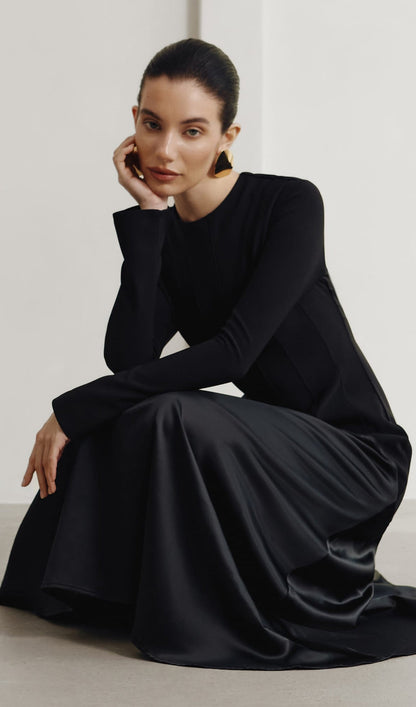 VESTIDO LARGO DE PUNTO Y SATÉN