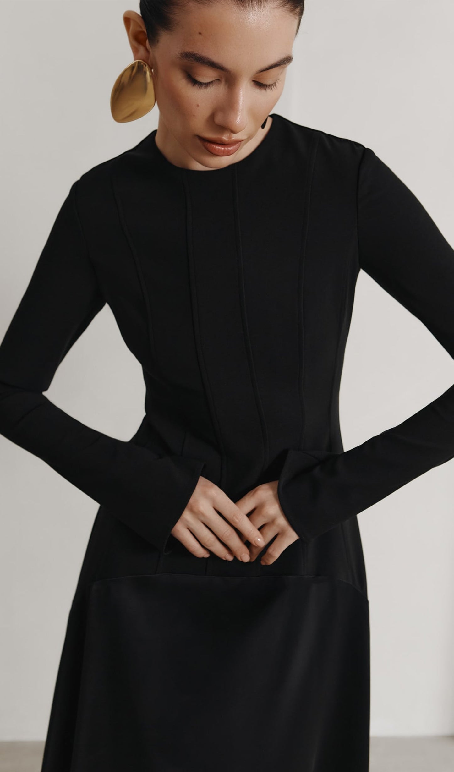 VESTIDO LARGO DE PUNTO Y SATÉN