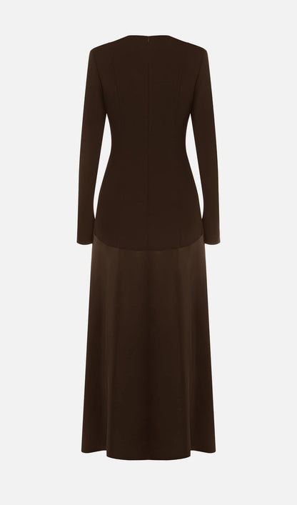 VESTIDO LARGO PUNTOY SATÉN MODELO CAFÉ