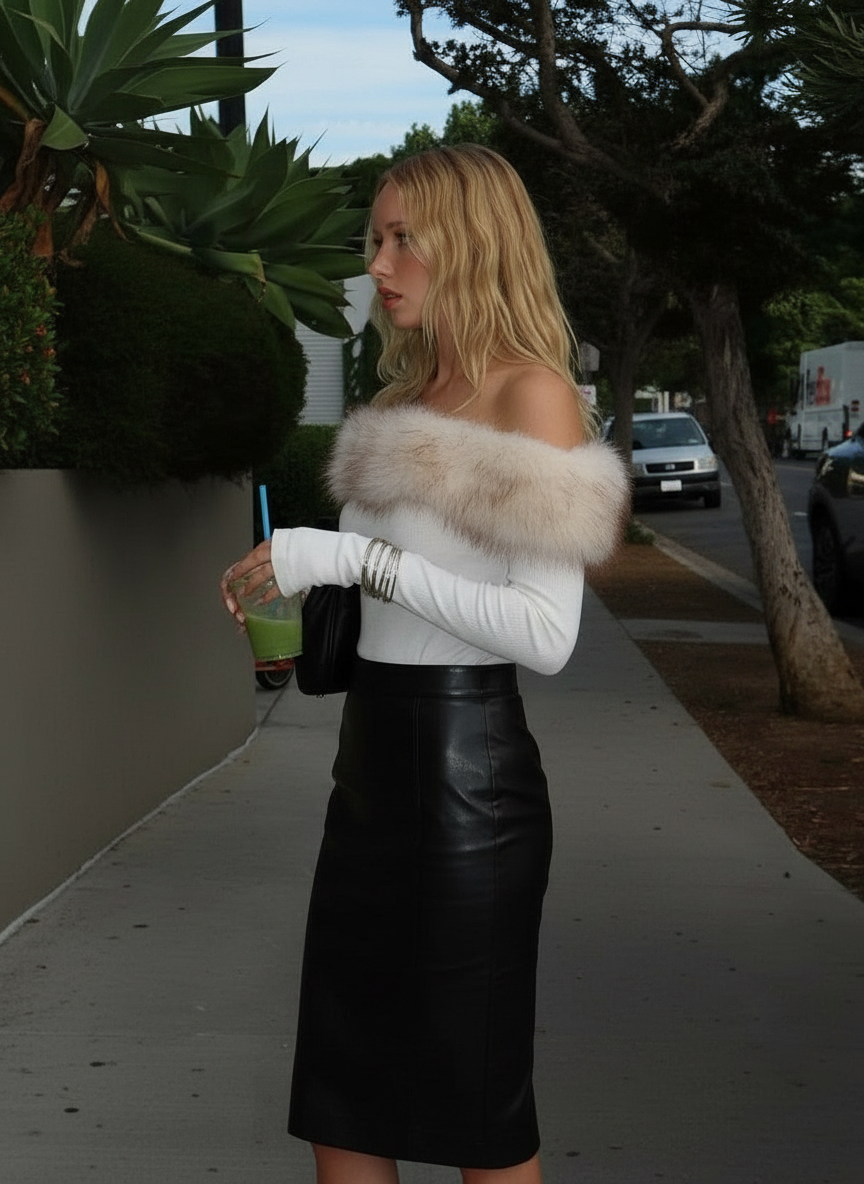 TOP ASIMÉTRICO CON HOMBRO DESCUBIERTO