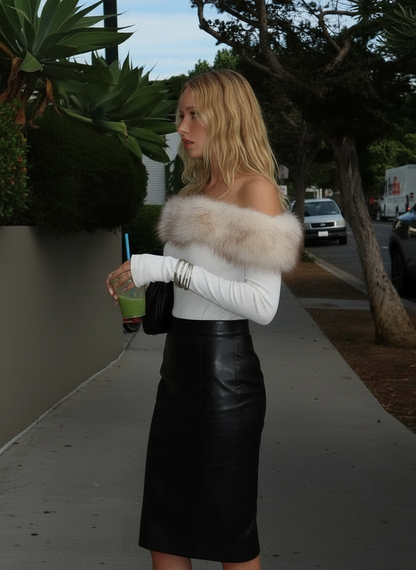 TOP ASIMÉTRICO CON HOMBRO DESCUBIERTO