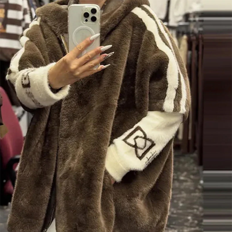 MEGAOFERTA BLACK FRIDAY | ABRIGO DE FELPA CON CAPUCHA ULTRASUAVE