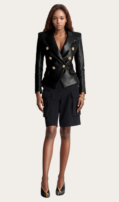 CHAQUETA NEGRA ENTALLADA