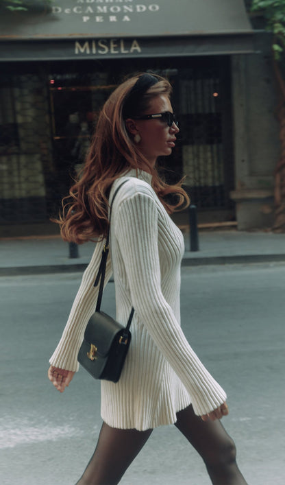 VESTIDO MINI DE PUNTO