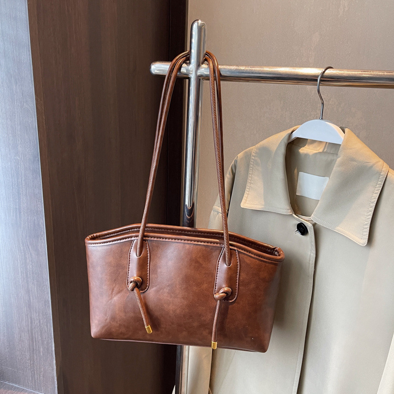 BOLSO VINTAGE + CHARM DE REGALO