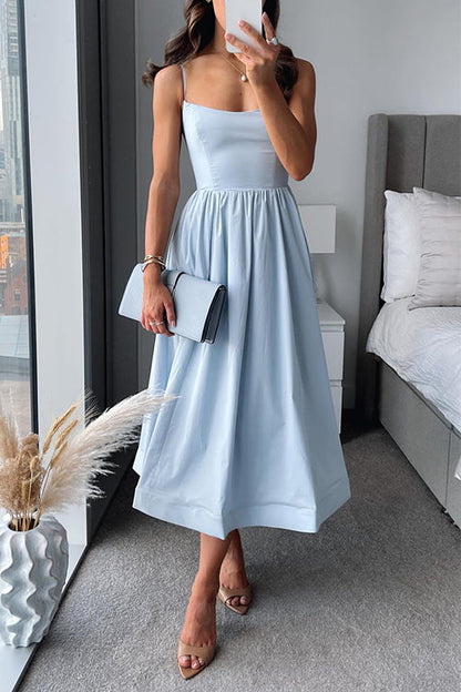 Martina | Vestido midi con tirantes finos