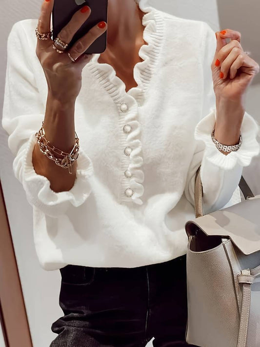 Celeste – Blusa con Volantes y Botones Perla