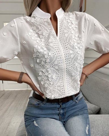 Liza – Blusa Sofisticada y Atemporal con Bordados Florales
