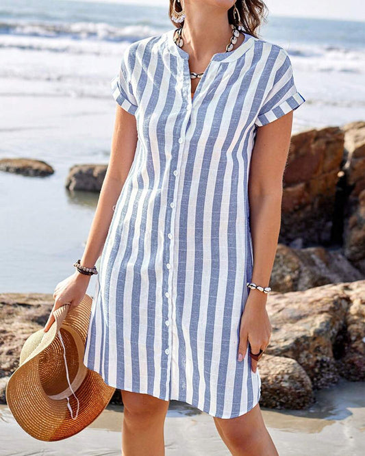 Olivia – Vestido Camisero de Rayas Elegantes
