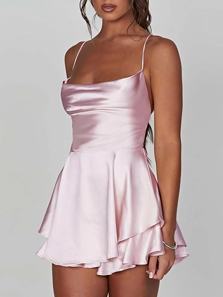 Cherry – Vestido satinado sin espalda