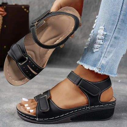 LUCA | SANDALIAS CUÑA CONFORT ELEGANTE