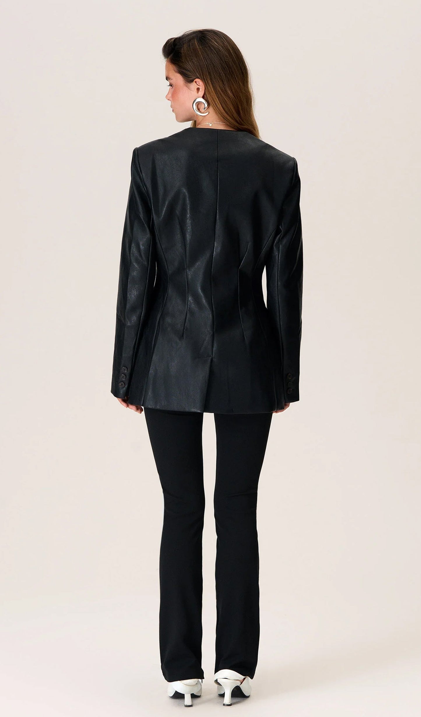 BLAZER DE CUERO VEGANO