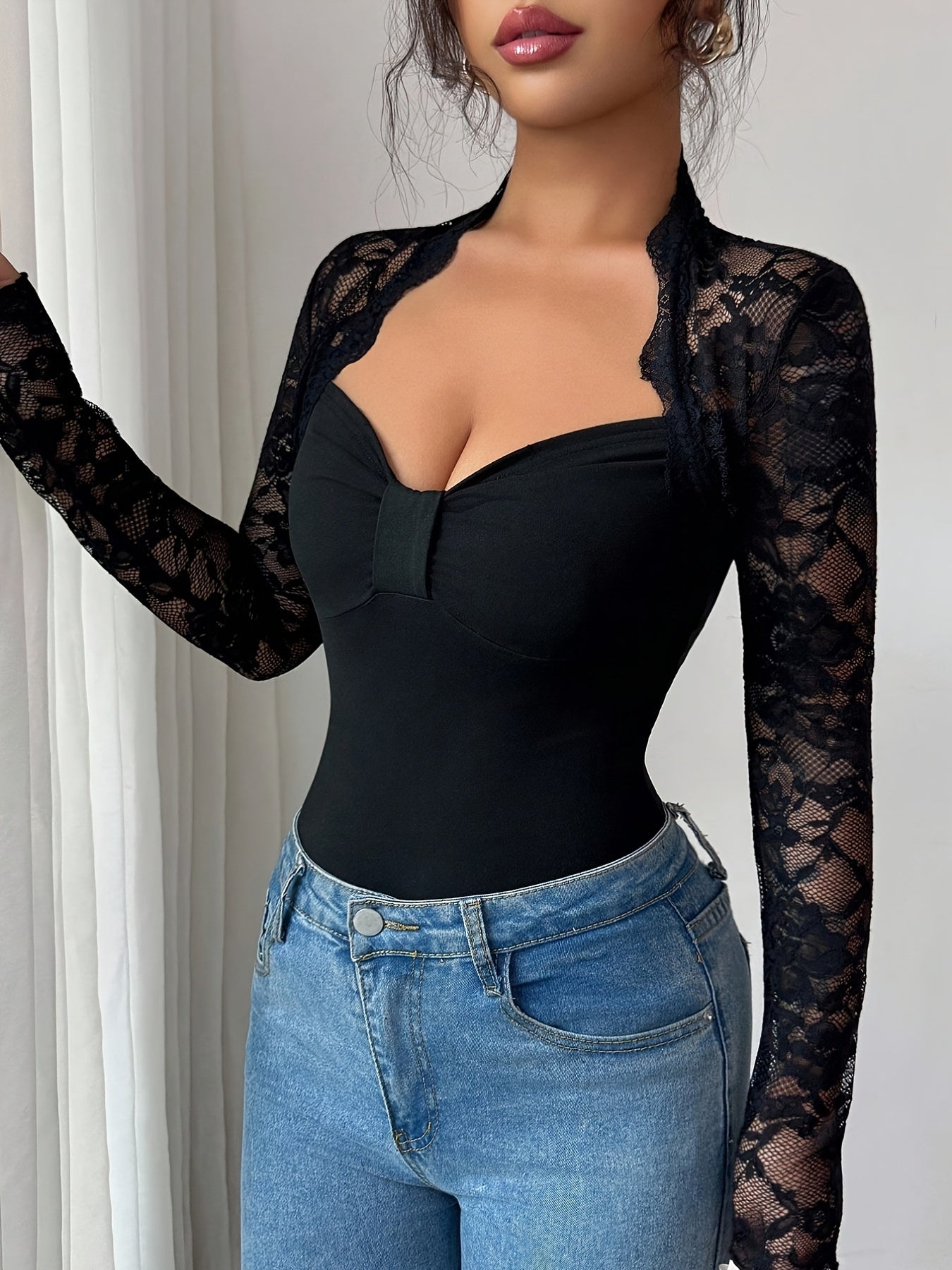 CALYPSA | TOP DE ENCAJE ESCOTE CORAZÓN