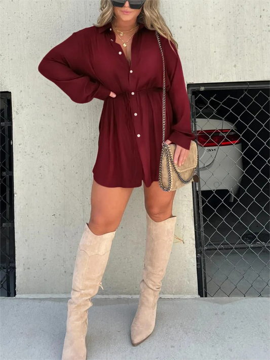 The Sunset Sway – Mono Corto con Efecto Vestido y Acabado Satinado