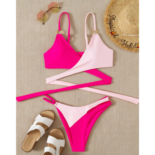 Pink Mirage – Bikini rosa con diseño brillante