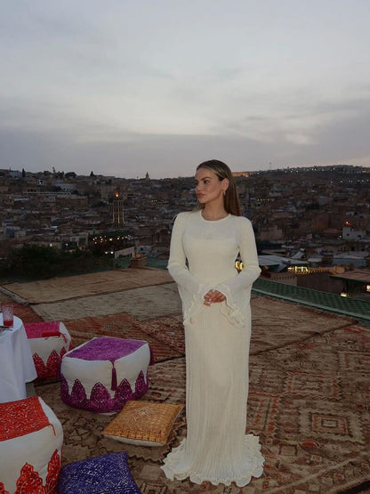 Marla – Vestido largo ajustado con volantes y espalda cruzada