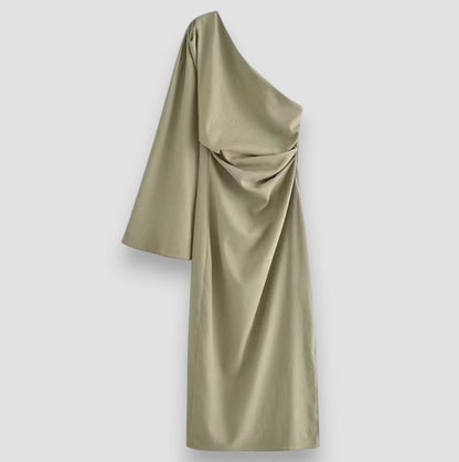 Freya – Vestido Largo con Hombro Descubierto
