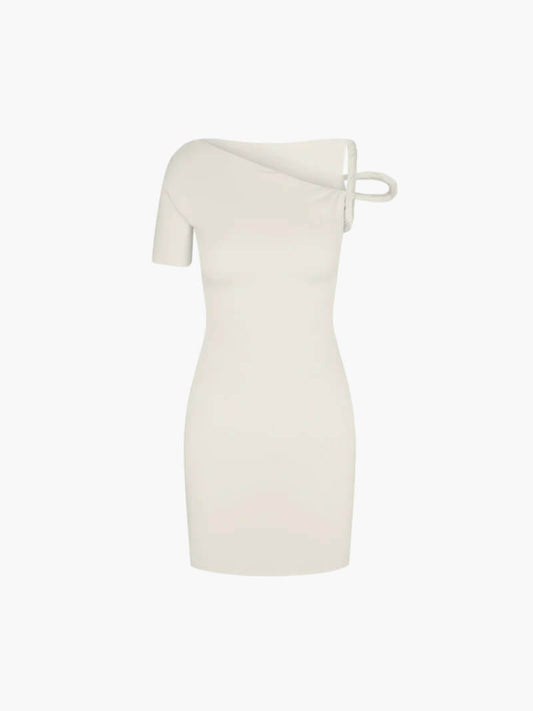 Kylie – Vestido mini asimétrico con detalle twist