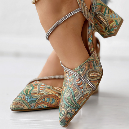 Floral Heel – Tacones con estampado floral y estilo vibrante