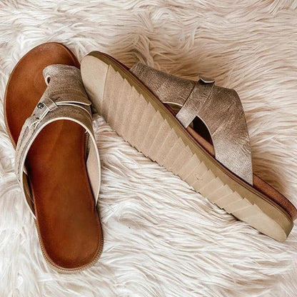 Olivia – Sandalias abiertas con diseño clásico y soporte total