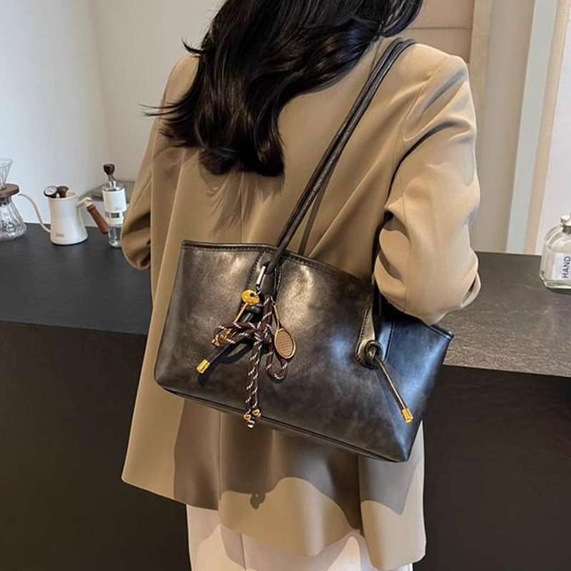 BOLSO VINTAGE + CHARM DE REGALO