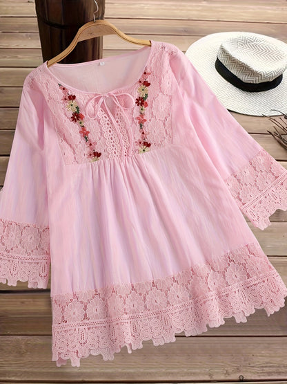 Elegant Lace – Blusa con encaje Patchwork y cuello en V