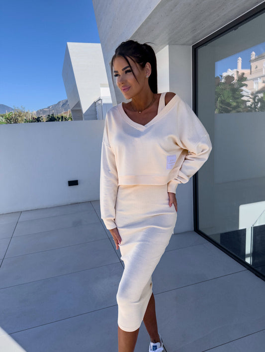 ALMA– CONJUNTO VESTIDO MIDI Y SUDADERA