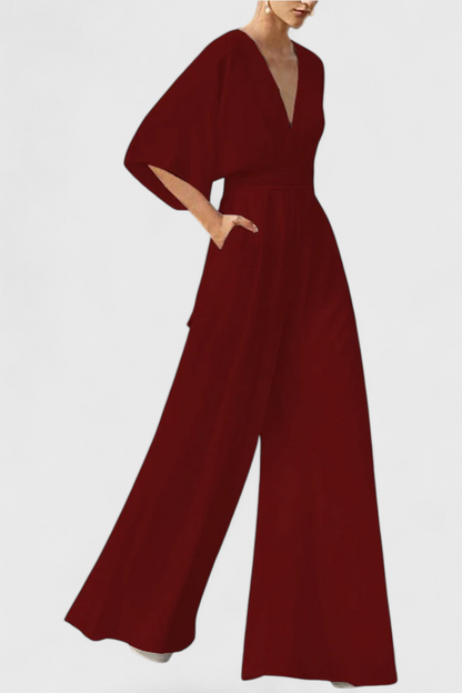 MONO CON ESCOTE EN V ELEGANTE