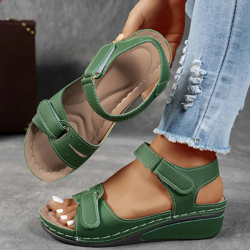 LUCA | SANDALIAS CUÑA CONFORT ELEGANTE