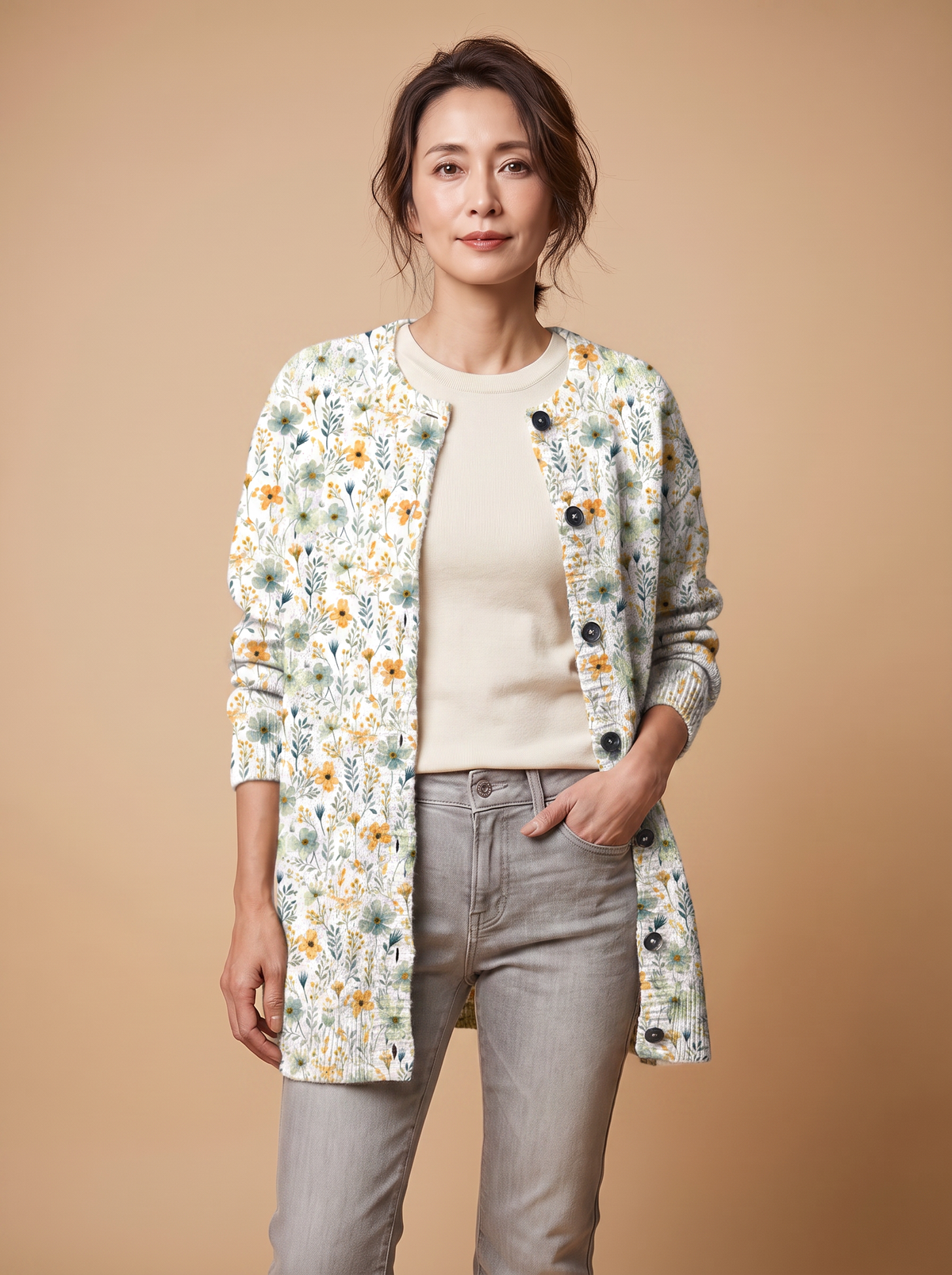 Cardigan con diseño floral - modelo abierto